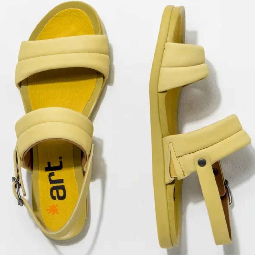 THE ART COMPANY / 1816 LARISSA / yellow sandals, NEW IN BOX / Size 39 EU, 8.5 US